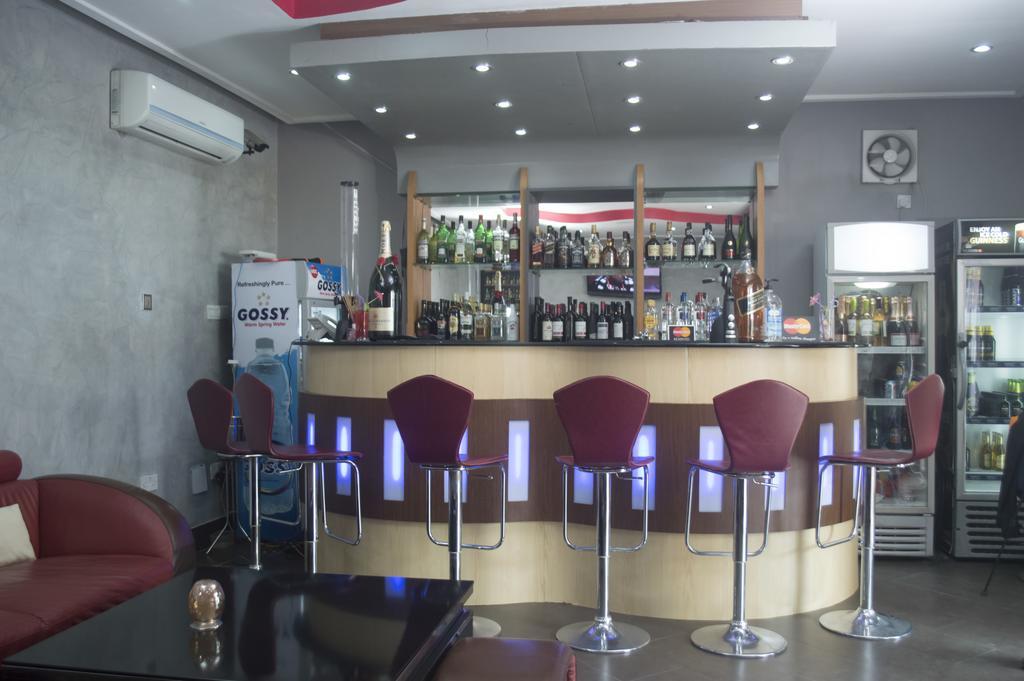 Grandbee Suites Ikeja Zewnętrze zdjęcie