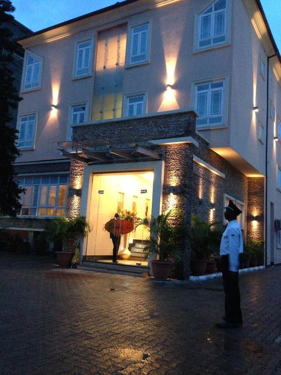 Grandbee Suites Ikeja Zewnętrze zdjęcie