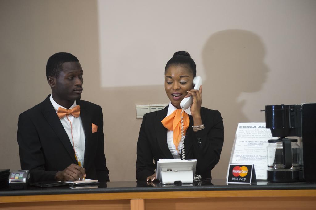 Grandbee Suites Ikeja Zewnętrze zdjęcie
