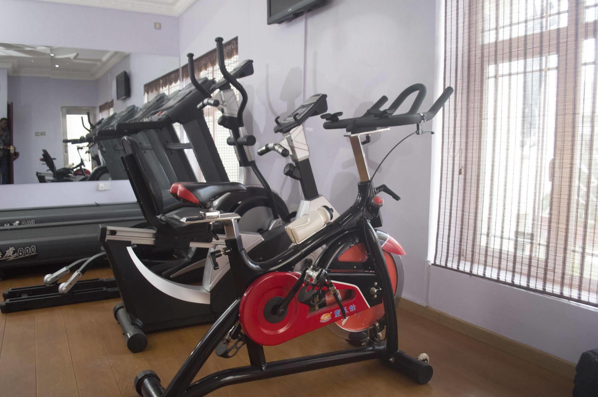 Grandbee Suites Ikeja Zewnętrze zdjęcie